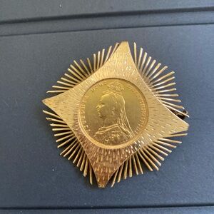 Queen Victoria British Gold coin 1892 mounted in 14K Gold Brooch/Pendant Estate